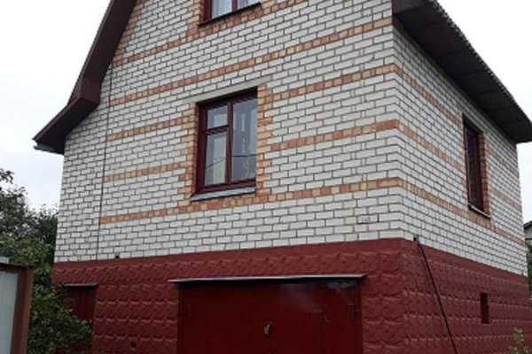 Дача в Минской области: 25 км от Минска, 3-этажа, гараж в доме, камин и группка, сад, помещения для бани, лес-речка - фото 1