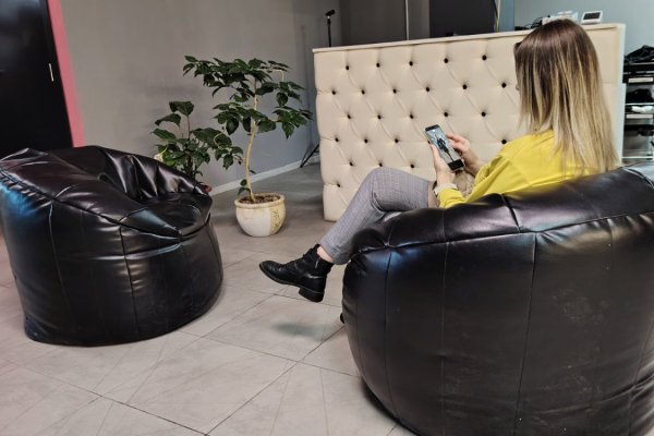 Парикмахерское кресло в аренду  - фото 3