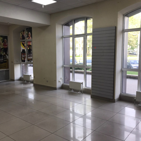 Фотография Сдается в аренду помещение 63,0 кв.м. в ТЦ Кульман. - фото 4