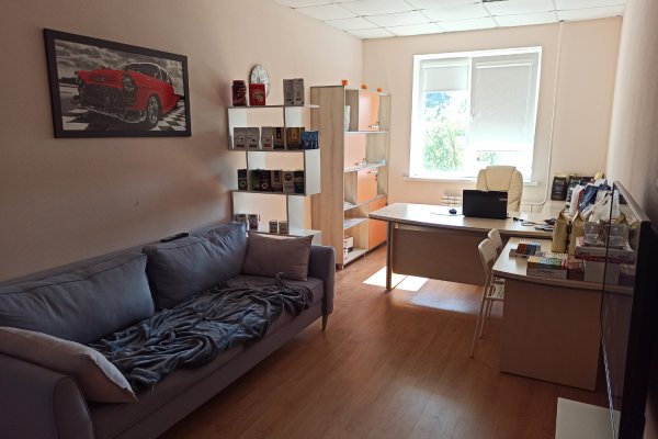 Офис 19.5м с мебелью и техникой (можно жить) - фото 2