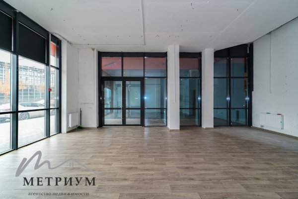 Помещение с РЕМОНТОМ площадью 47,5 кв.м. на Братской, 17 - фото 3