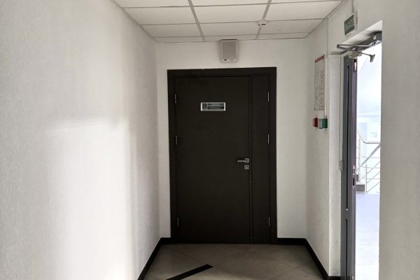 Аренда офиса от 558,8 м2 до 1683 м2 возле ст. метро &laquo;Молодежная&raquo; - фото 4