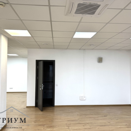 Фотография Аренда офиса от 558,8 м2 до 1683 м2 возле ст. метро &laquo;Молодежная&raquo; - фото 11