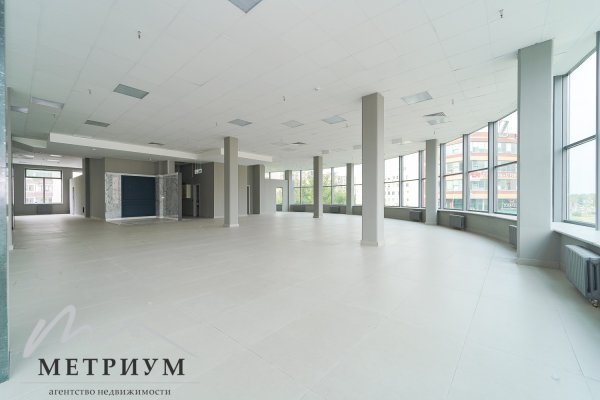 Торговое помещение 700кв.м. в ТЦ &laquo;Европа&raquo; ул. Сурганова 57А. - фото 2