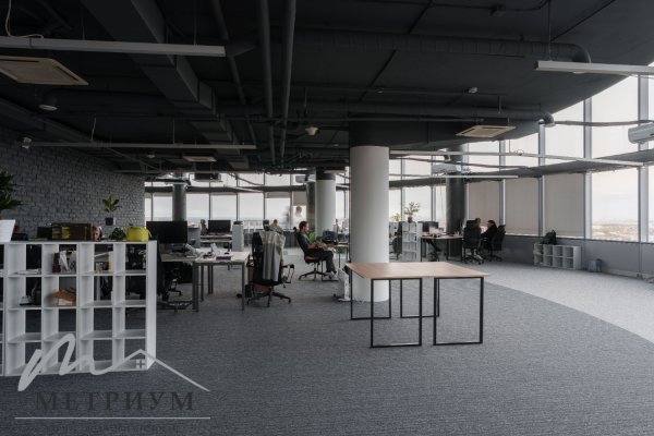 Аренда офиса на 30-м этаже 695 м2 в БЦ &laquo;Royal Plaza&raquo; пр-т Победителей 7А - фото 10