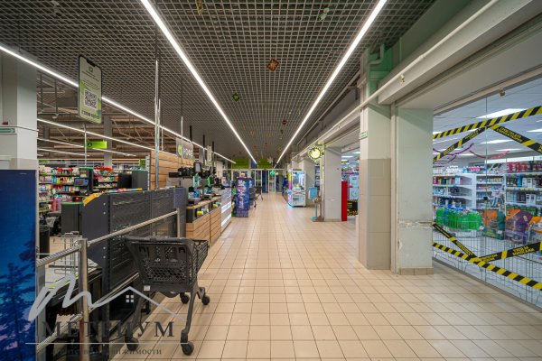 Арендатор не оплачивается услуги агентства! Аренда помещения в прикассовой зоне Евроопта по адресу Асаналиева 44 - фото 3