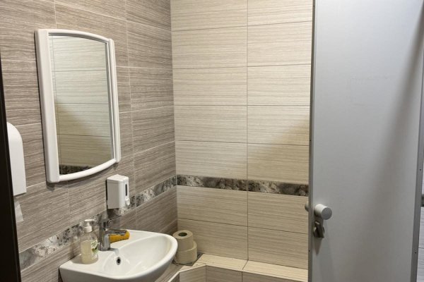 Аренда офиса от 558,8 м2 до 1683 м2 возле ст. метро &laquo;Молодежная&raquo; - фото 13