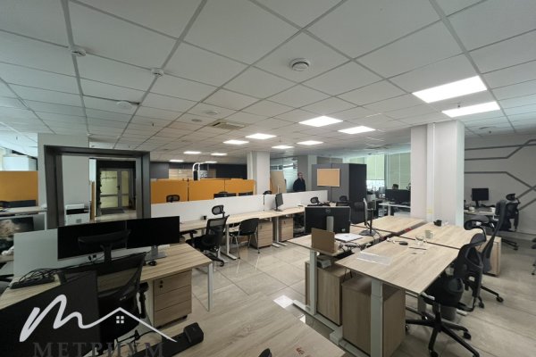 Офис 181,9 м2 в ROYAL PLAZA, пр-т Победителей, 7а - фото 4