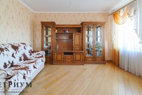 3-комнатная квартира по адресу ДЗЕРЖИНСКОГО, 80 - фото 1