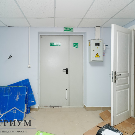 Фотография Арендатор не оплачивает услуги агентства!!! В ТЦ &laquo; Перекресток&raquo; сдается торговое помещение по адресу д. Боровляны ул. Березовая 108 - фото 13