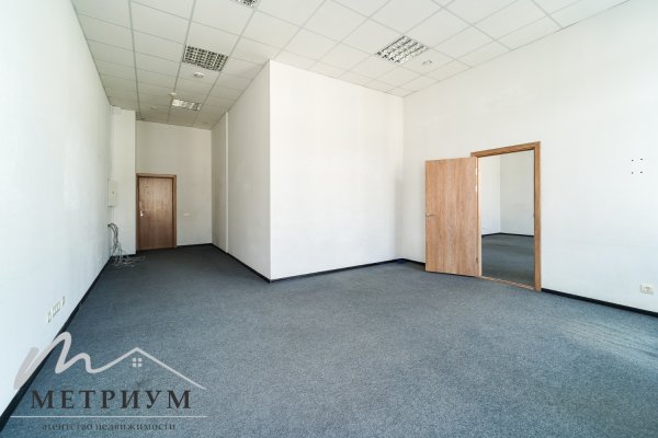 В БЦ &laquo;Тайм&raquo; сдается в аренду офис 71.3 м&sup2; рядом с метро, ул. Толбухина, 2 - фото 6