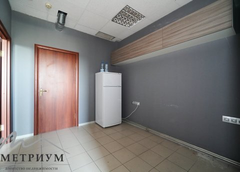 Офисное помещение 47,6 кв.м., ул. Тимирязева, 65Б - фото 7