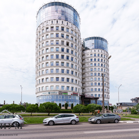Фотография Продажа офиса 1335,3 м2 с арендаторами, ул. Домбровская, 9, ст.м. &laquo;Кунцевщина&raquo; - фото 1