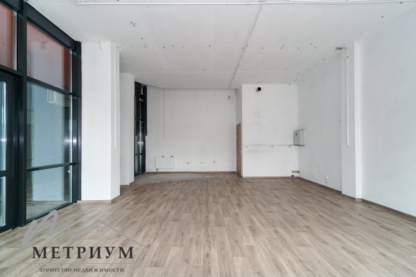 Помещение с РЕМОНТОМ площадью 47,5 кв.м. на Братской, 17 - фото 5