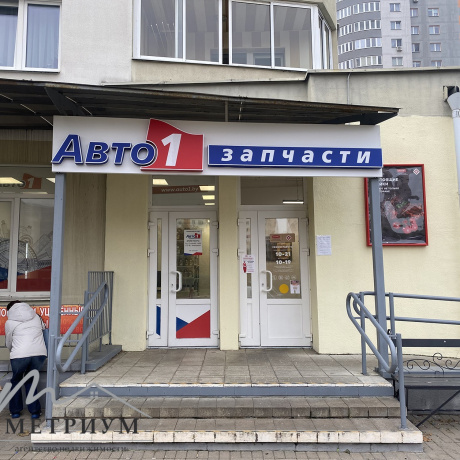 Фотография Аренда торгового помещения на ул. Алибегова, 28, 65,2м2 - фото 2