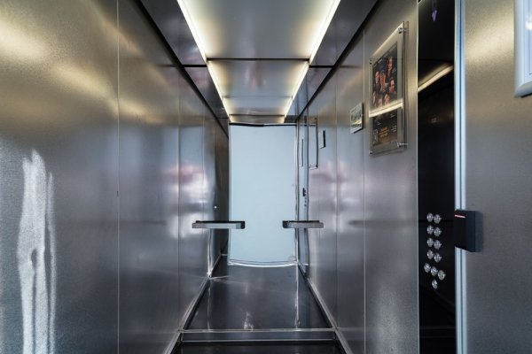 Арендатор не оплачивается услуги агентства!  Офис по адресу г.Минск, ул Аранская 8, площадью 150 кв.м - фото 2