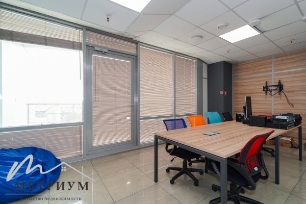 Офис 181,9 м2 в ROYAL PLAZA, пр-т Победителей, 7а - фото 12