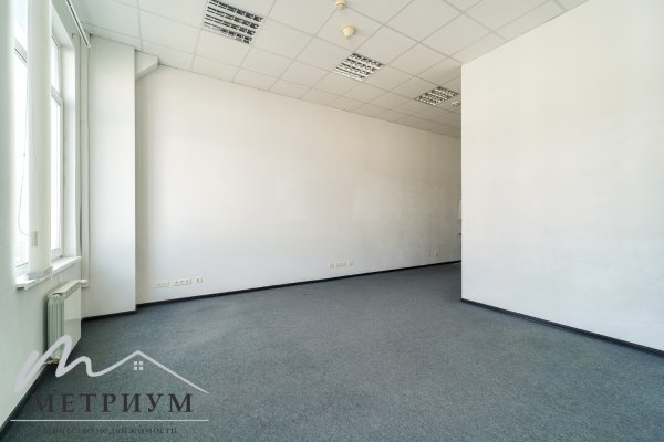 В БЦ &laquo;Тайм&raquo; сдается в аренду офис 71.3 м&sup2; рядом с метро, ул. Толбухина, 2 - фото 9