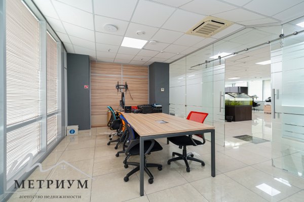 Офис 181,9 м2 в ROYAL PLAZA, пр-т Победителей, 7а - фото 13