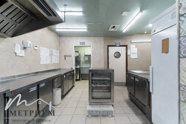 Сдается торговое помещение в аренду 203.3м2 Октябрьская 23 - фото 8