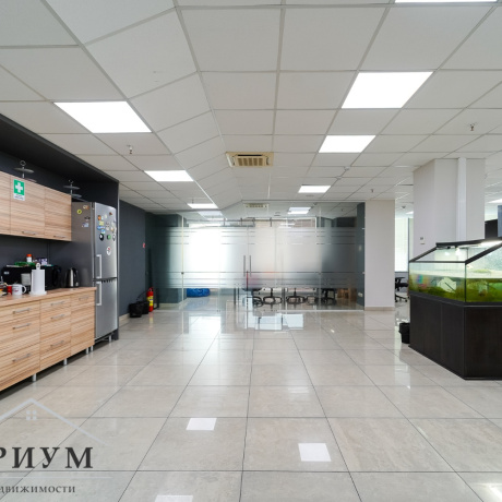 Фотография Офис 181,9 м2 в ROYAL PLAZA, пр-т Победителей, 7а - фото 2