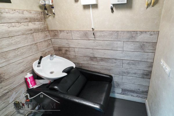 Покупатель не оплачивается услуги агентства!  Продается коммерческое помещение с арендатором по адресу г.Минск  ул. Петра Мстиславца 1,  площадью 102 - фото 10