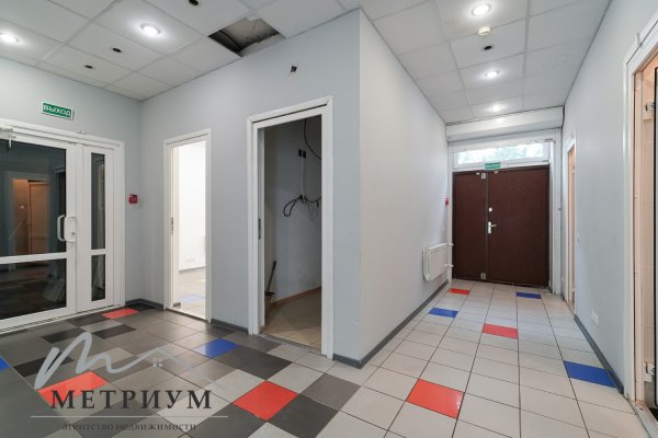 Арендатор не оплачивается услуги агентства!  Сдается помещение по адресу г.Минск п-р Независимости 60, площадью 177 кв.м - фото 14