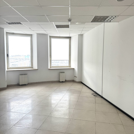 Фотография Аренда офисных помещений от 21,6 до 175,2 м2 возле ст. метро &laquo;Кунцевщина&raquo;, Домбровская 9 - фото 7