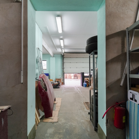 Фотография Сдаётся склад 380м&sup2; с офисом 50 м&sup2; в черте Минска, ул. Карвата 77 - фото 2