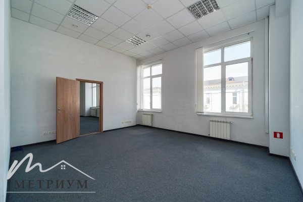 В БЦ &laquo;Тайм&raquo; сдается в аренду офис 71.3 м&sup2; рядом с метро, ул. Толбухина, 2 - фото 8