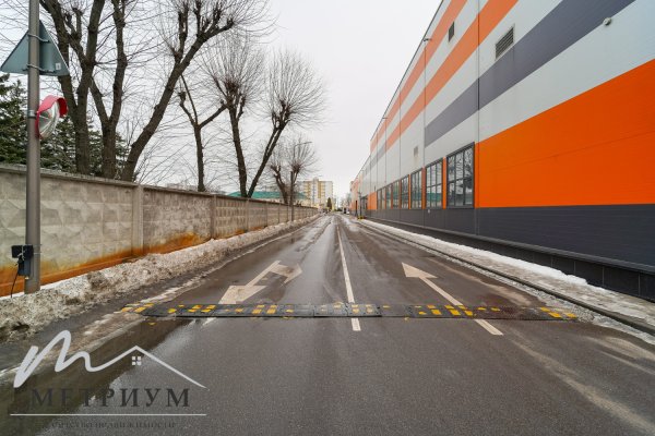 Производство/склад + офис + помещения под персонал 1779кв.м., ул. Казинца 32/1 - фото 8