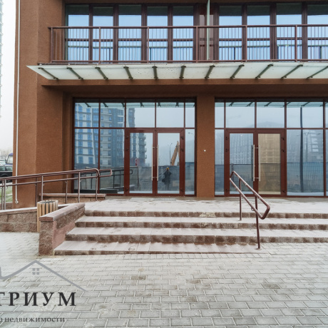 Фотография Административно-торговое помещение ул. Игоря Лученка 15 - фото 1