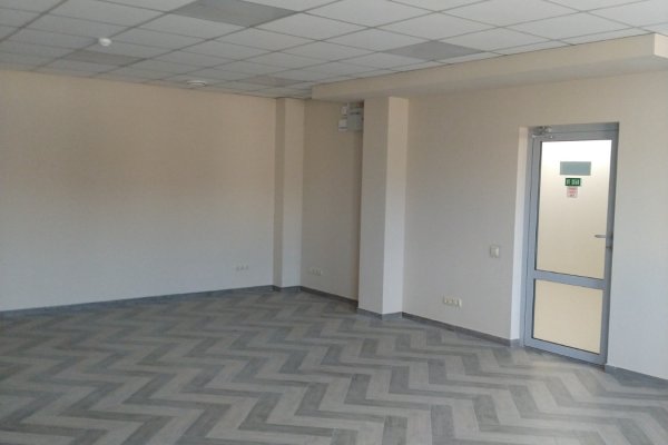 Склад/Производсво + офис + помещения под персонал 3239кв.м., ул. Казинца 32/1 - фото 12