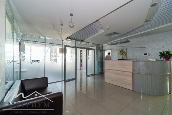 Сдаётся современный офис в центре Минска. ул. Победителей, 7А  - фото 19