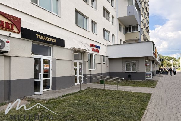 Аренда торгового помещения 21,4м2, ул. Казинца, 120 - фото 1