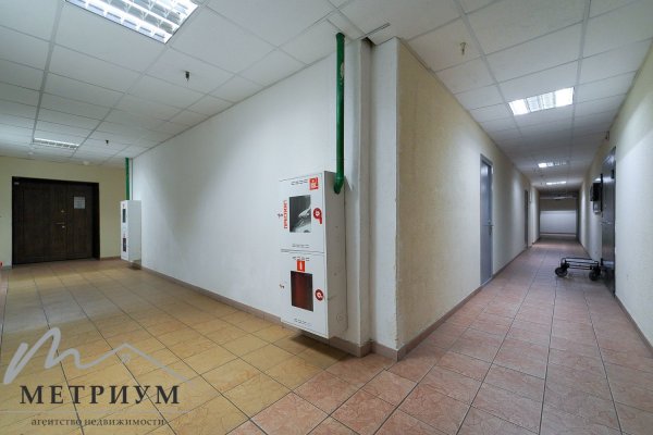 СКЛАД 13,6 м2, ул. В. Хоружей 1А в ТЦ Силуэт - фото 4