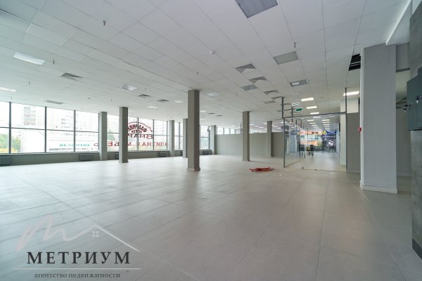 Торговое помещение 700кв.м. в ТЦ &laquo;Европа&raquo; ул. Сурганова 57А. - фото 5