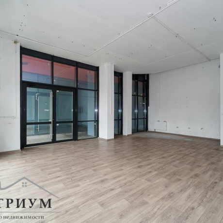 Фотография Помещение с РЕМОНТОМ площадью 47,5 кв.м. на Братской, 17 - фото 4