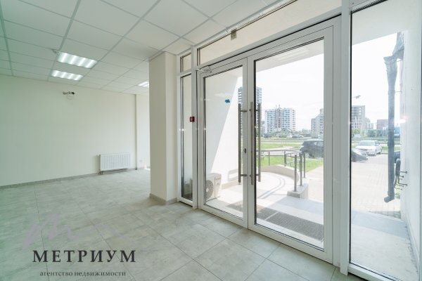 Коммерческое помещение С РЕМОНТОМ по Лученка,9 37,6 кв.м. - фото 5