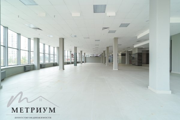 Торговое помещение 700кв.м. в ТЦ &laquo;Европа&raquo; ул. Сурганова 57А. - фото 3