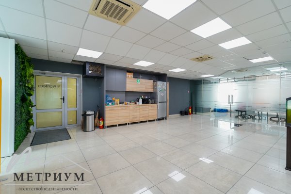Офис 181,9 м2 в ROYAL PLAZA, пр-т Победителей, 7а - фото 4