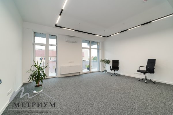 Престижный офис рядом с Немигой. Мясникова, 27 - фото 2