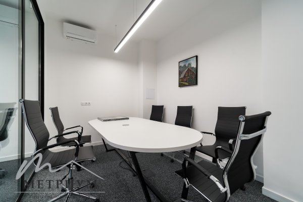 Престижный офис рядом с Немигой. Мясникова, 27 - фото 3