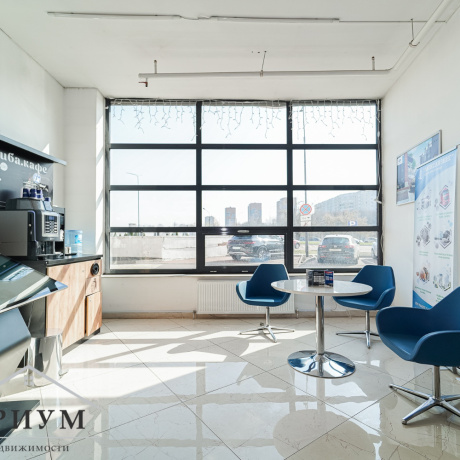 Фотография Аренда помещения автосалона 2087 м2 в БЦ &laquo;Колизей&raquo;, пер. Козлова, 29 - фото 5