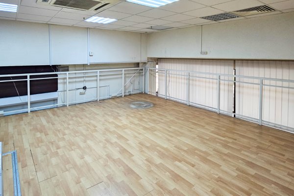 Торговое помещение 70,7 м2, ул. Куйбышева, 40 у Комаровского рынка - фото 11