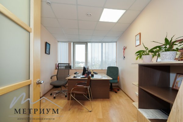 Светлый офис 147м&sup2; на Янки Мавра 41 - фото 3