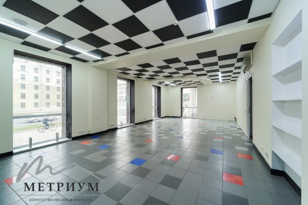 Арендатор не оплачивается услуги агентства!  Сдается помещение по адресу г.Минск п-р Независимости 60, площадью 177 кв.м - фото 4
