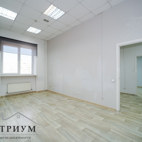 Фотография ОФИС из 3-х комнат 53,0кв.м. в БЦ &laquo;Манеж&raquo; ул. Кульман 11 - фото 1