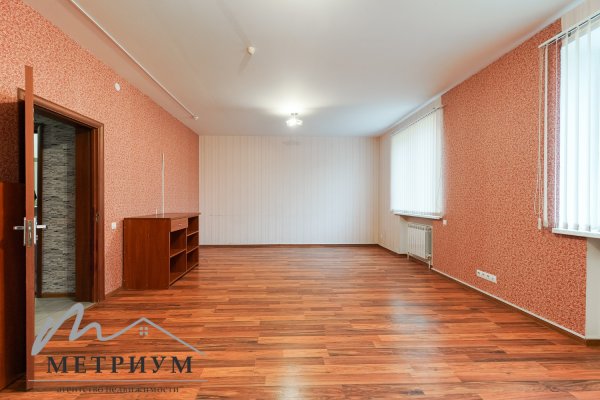 Офисные помещения 264,2 кв м Долгиновский тракт 149а2 офис  - фото 1