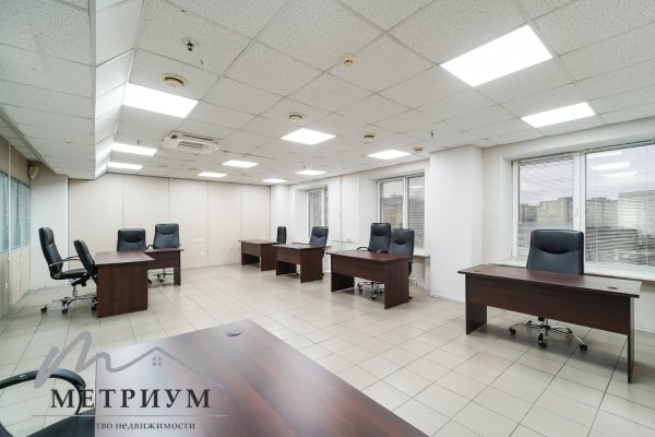 Офис/сфера услуг 699,3кв.м. в БЦ &laquo;Манеж&raquo; ул. Кульман 11 - фото 1